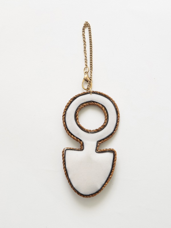 ザリ刺繍 アフリカンデザインナファナ族 バッグチャーム（キーホルダー） M21-2144B