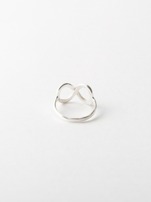 カレンシルバー インフィニティ リング TGSR-2297 ★