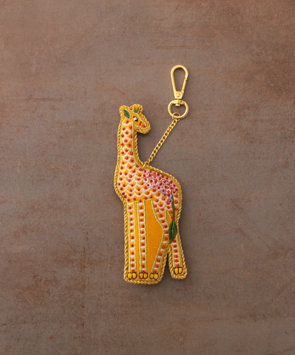ザリ刺繍 ゴンド・アート キリン バッグチャーム（キーホルダー）  M21-2487