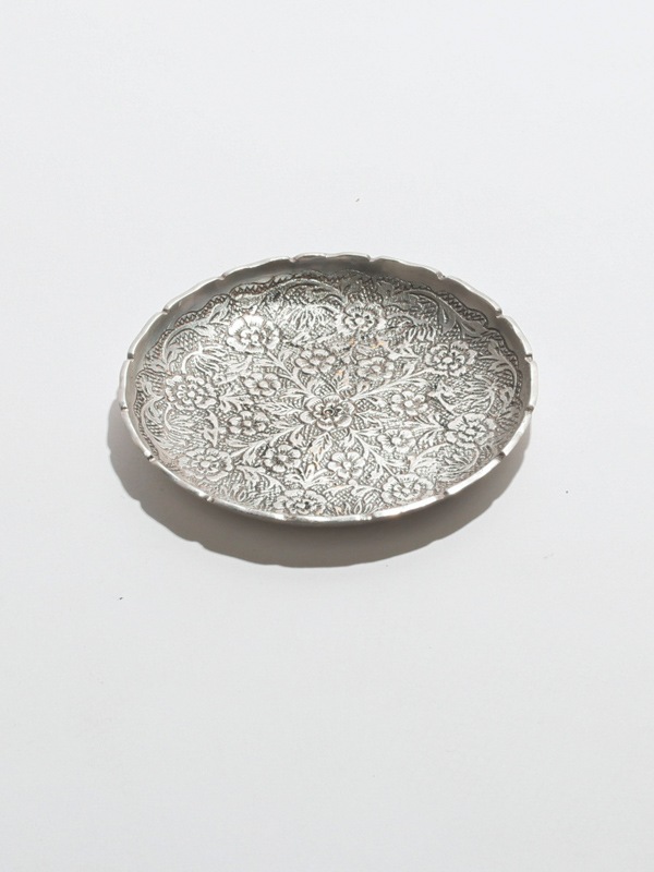 ブラスラウンドプレートL(2カラー)　M31-1665