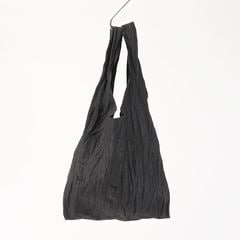 �ڼ���������_Ǽ��1����ͽ��ۿ���Ƥ�����פΥߥ˥���åԥ󥰥Хå� �֥�å� / T25702 Black