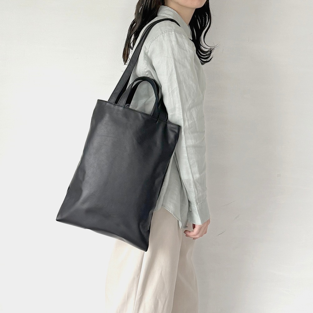 ��������פ�2way�ȡ��ȥХå� �֥�å� / T24506 Black