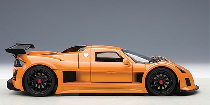 ミニカー 1/18 Apollo 61fkoq5UkJL._AC_SY200_QL15_.jpg