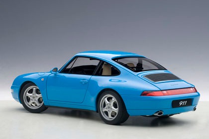 オートアート　ポルシェ993 Amazon | AUTOart 1/18 ポルシェ 911 (993)カレラ 1995 (レッド