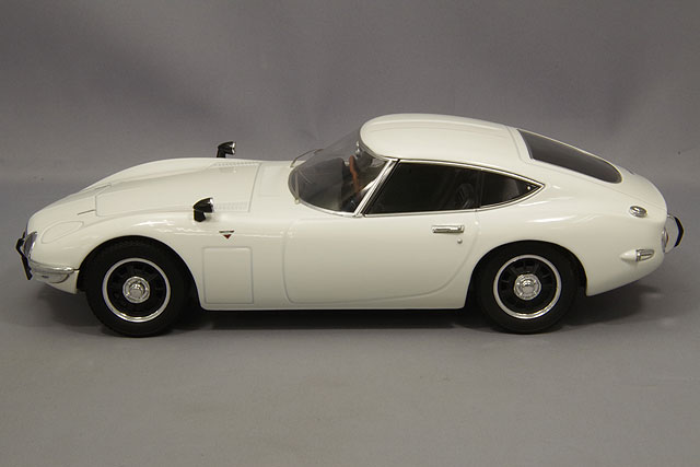 ファースト18 1/18 トヨタ 2000GT ホワイト | すべての商品