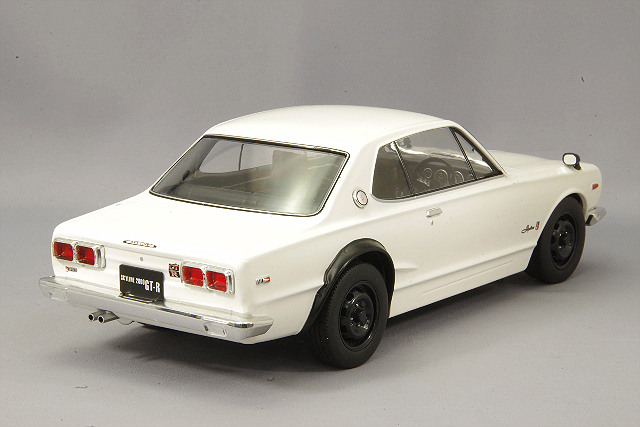 日産 スカイライン GT-R レッド　First18/ファースト18 期間限定割引First18/ファースト18 日産 スカイライン GT-R