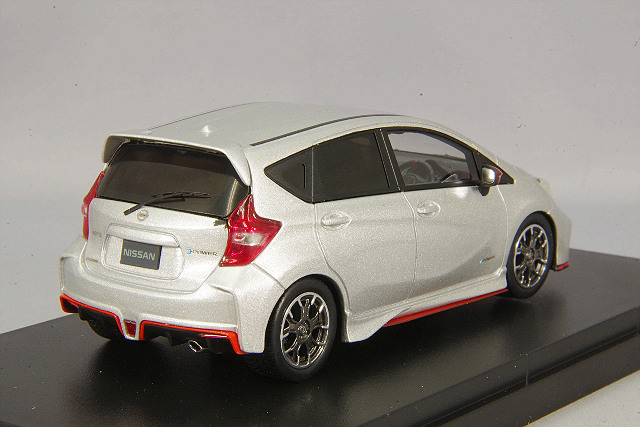 1/43 日産 日産モデルカー ノート e-POWERのNISMo（日産モデル