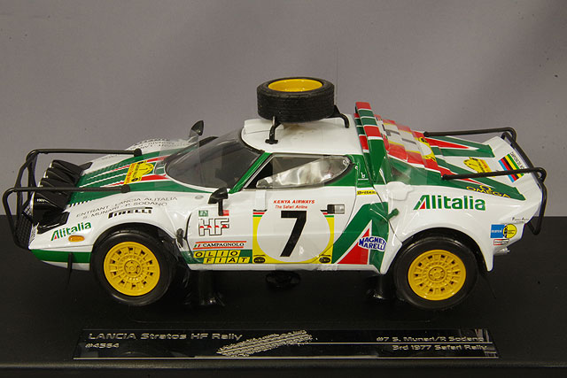 KYOSHOランチア ストラトス HF アリタリア ’77 サファリ NO.7 Amazon | 1/18 京商 ランチア ストラトス アリタリア '77