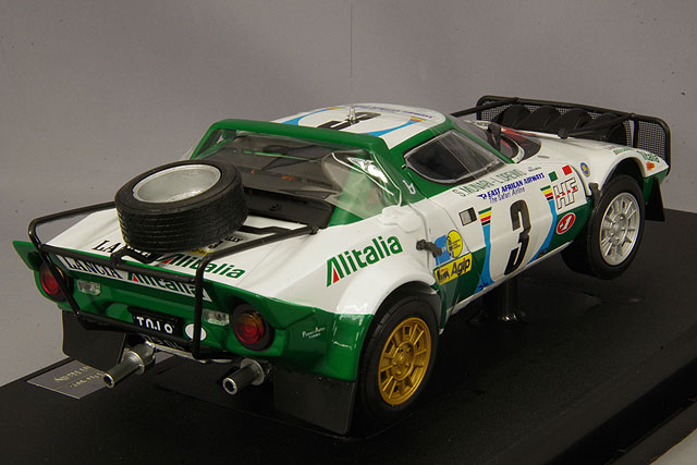 サンスター 1/18 ランチア ストラトス HF 1975 サファリ ラリー 2位 #3