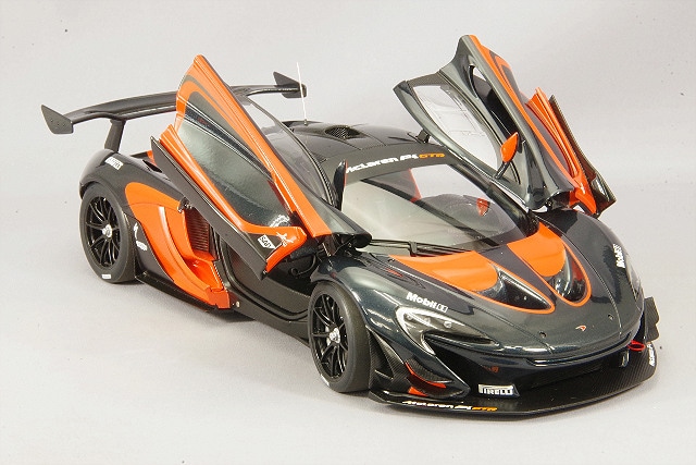 オートアート コンポジット 1/18 マクラーレン P1 GTR ダークグレー