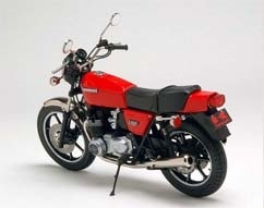 マルサン 鉄馬Kawasaki Z400FX 1/18スケールモデル マルサン 鉄馬Kawasaki Z400FX 1/18スケールモデル - メルカリ