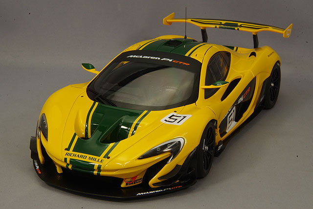 オートアート1/18 マクラーレン P1 GTR イエロー/グリーン