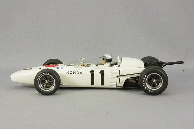 オートアート 1/18 ホンダ RA272 1965 F1 メキシコGP ウィナー #11 R