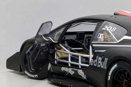 絶版 AUTOart 1/18 プジョー 208 T16 パイクスピーク