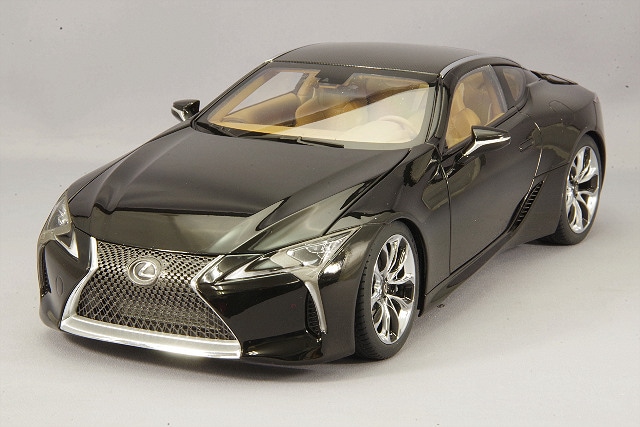 オートアート 1/18 レクサス L C500 ブラック/タンインテリア | すべて