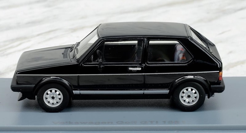 NEO 1/43 VW ゴルフ 1 GTI （1981） ブラック | すべての商品