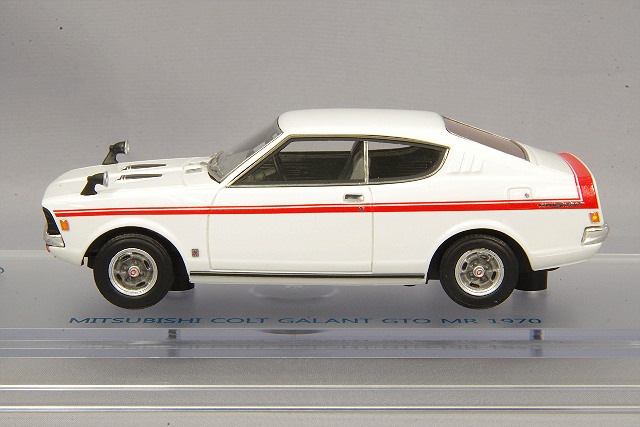 アオシマ1/43 ギャランGTO ENIF 1/43 三菱 コルト ギャラン GTO MR 1970 ロッキーホワイト