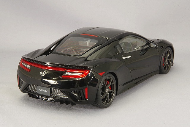 AUTOart (オートアート) コンポジットダイキャストモデル 1/18