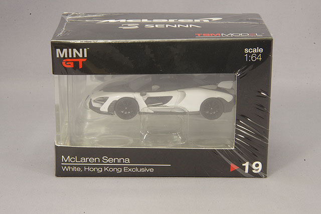 ミニGT 香港限定 1/64 マクラーレン セナ ホワイト (右ハンドル