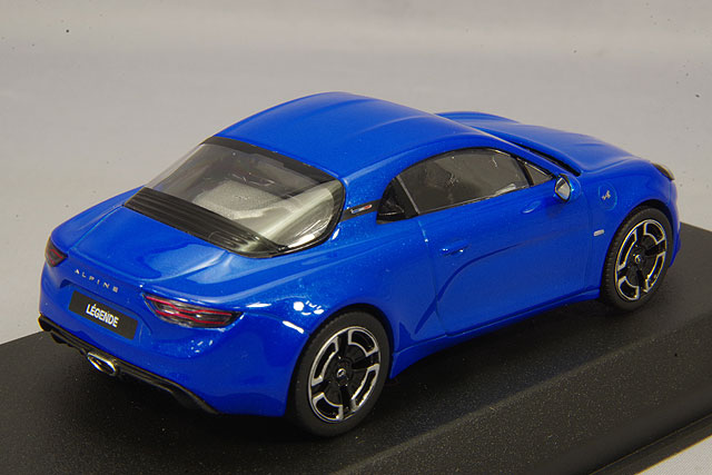 アルピーヌA110 PURE & LÉGENDE ミニカー 2台セット