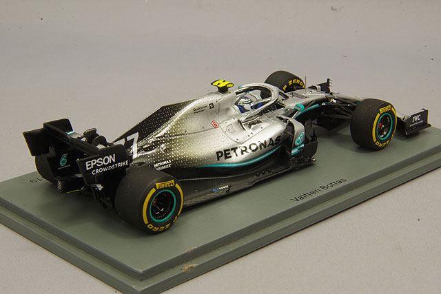 ミニチャンプス1/43 メルセデス W10 V.ボッタス2019アメリカGP優勝 ミニチャンプス1/43 メルセデス W10 V.ボッタス2019アメリカGP優勝