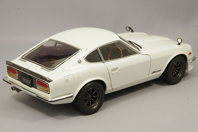京商 1/18 日産 フェアレディ Z-L S30 ホワイトパール | すべて