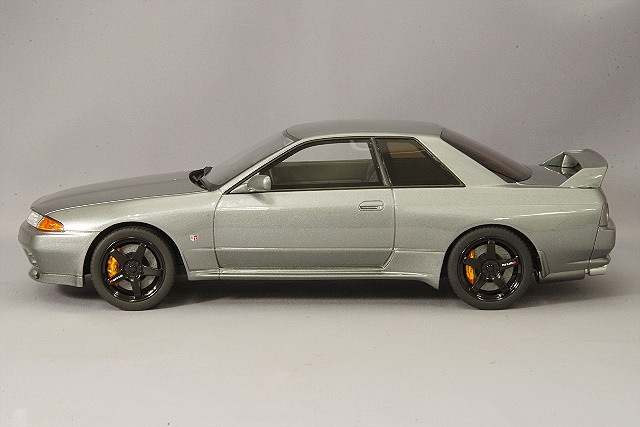 京商 1/18 日産 スカイライン GT-R R32 ニスモ 