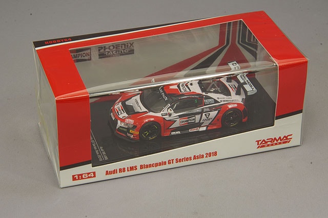 【即購入ok!!】1/64 レーシングピットガレージ ジオラマ アウディスポーツ 即購入ok!!】1/64 レーシングピットガレージ ジオラマ アウディ