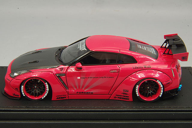 イグニッションモデル 1/43 #0231 イグニッションモデル 1/43 LB-WORKS GT-R (R35) ピンク