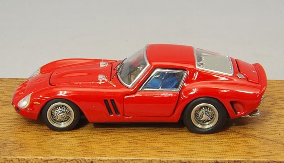 Amazon | 超絶版全開閉金属製PGM 1/64 フェラーリ Ferrari