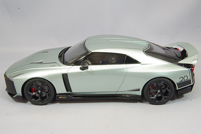 GTスピリット 1/18 日産 GT-R R50 グリーン | すべての商品