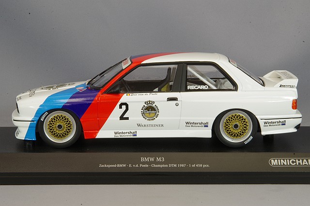 ミニチャンプス 1/18 BMW M3 