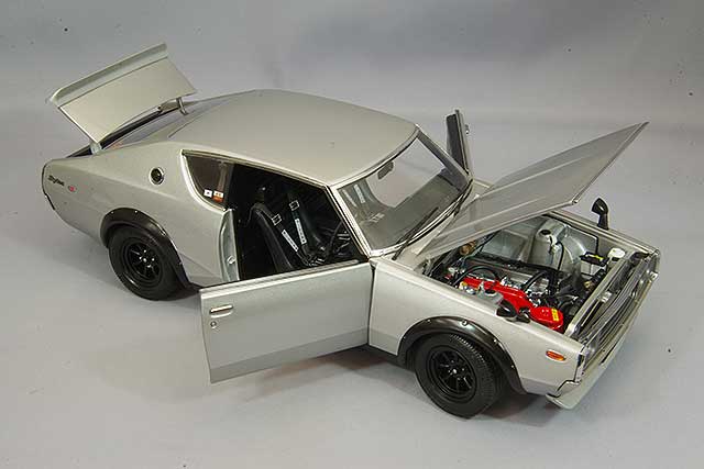 京商 1/18 日産 スカイラインGT-R2000(KPGC110) Amazon | 京商オリジナル 1/18 ニッサン スカイライン 2000 GT-R