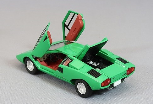 トミカ ミニカーセット ロールスロイス&ランボルギーニカウンタックLP400 223e1cad08437b55d2f499653016c0