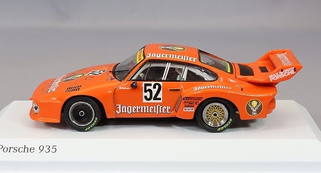 Tarmac x ミニチャンプス 1/64 ポルシェ 935/77 