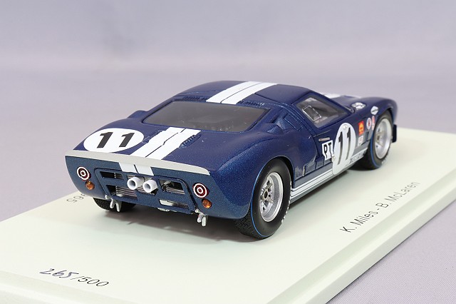 スパーク 1/43 フォード GT40 1965 セブリング12H 2位 #11 K.マイルズ