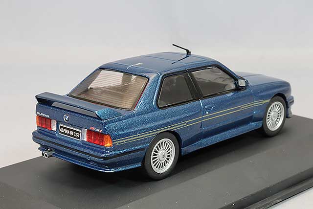 ソリド 1/43 アルピナ B6 (E30) 1989 ブルー | すべての商品
