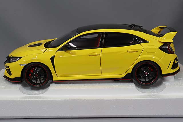 オートアート 1/18 ホンダ シビック タイプR FK8 リミテッド