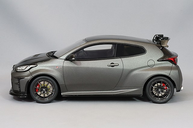 オット otto 京商 トヨタ GR YARIS 1/18 グレー オット otto 京商 トヨタ GR YARIS 1/18 グレー - メルカリ