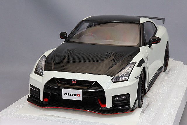 オートアート 1/18 日産 GT-R (R35) ニスモ スペシャル
