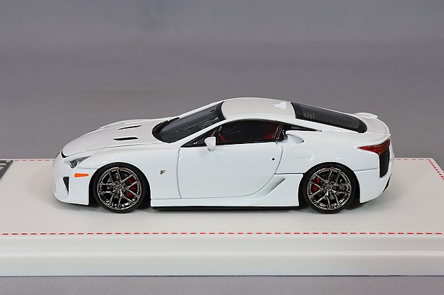 1:64 レクサス LFA ボンネット開閉 FH 1/999 1:64 レクサス LFA