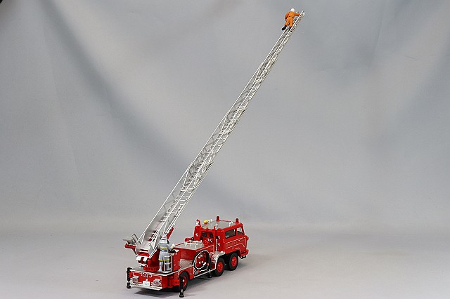 トミカ リミテッドヴィンテージネオ 日野 はしご付消防車 トミカリミテッドヴィンテージ NEO 1/64 日野 TC343 はしご消防