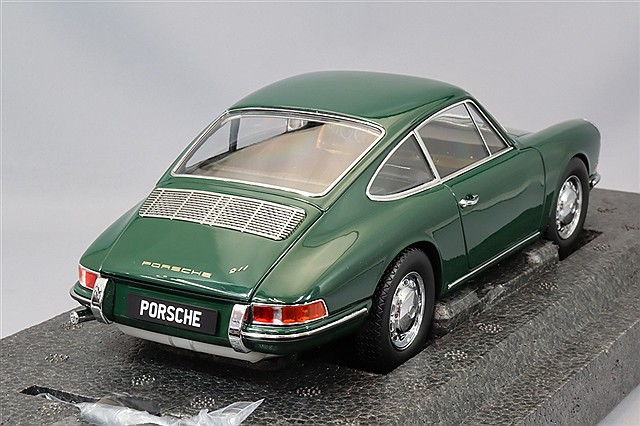京商GTspiritポルシェ911 1/18 gts027c_2_.jpg