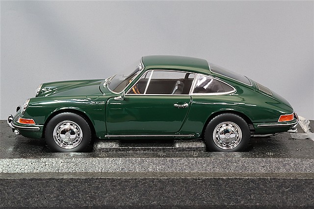 京商 1/18 ポルシェ 911 (901) 1964 アイリッシュグリーン