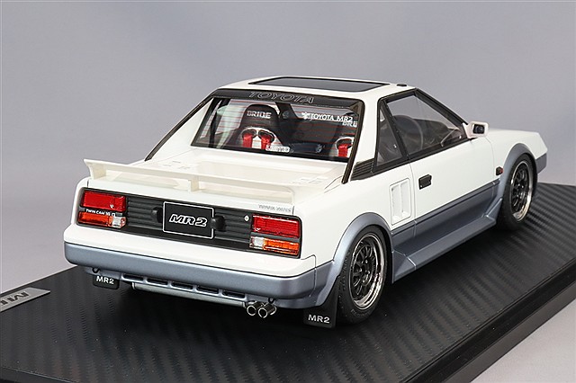 1/43 トヨタ AW11 MR2 ホワイト/シルバー 1/43 トヨタ AW11 MR2