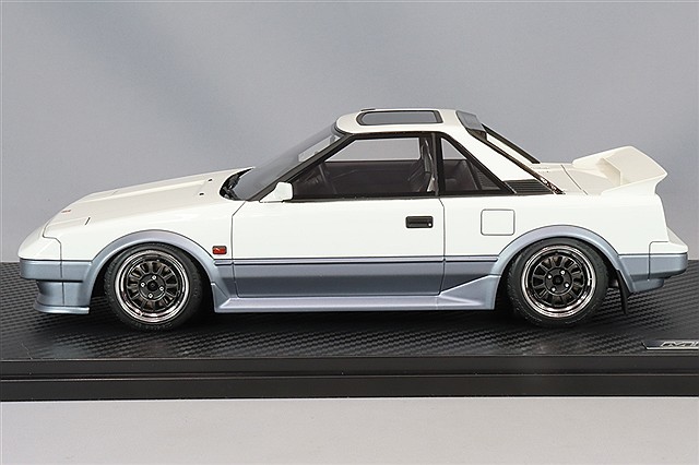 イグニッションモデル 1/18 トヨタ MR2 (AW11) ホワイト/シルバー/Weds