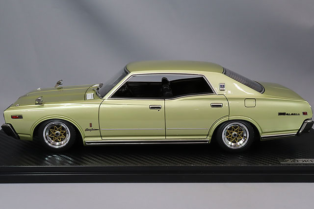 1/18 Nissan Gloria 330改Gold[イグニッションモデル] イグニッションモデル 1/18 日産 グロリア ブロアム (330