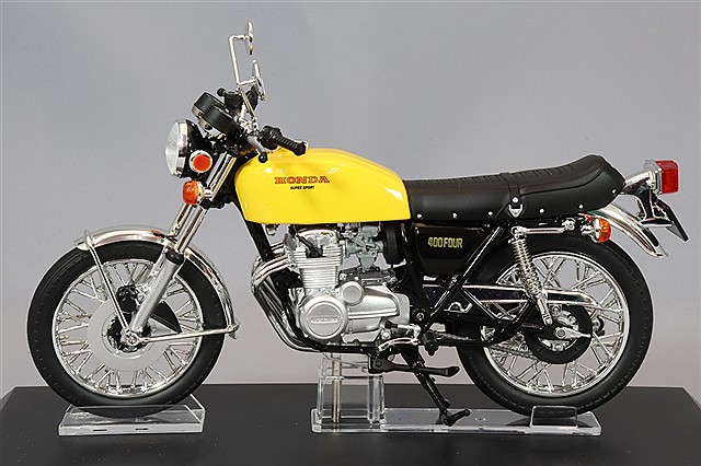 アオシマ スカイネット 1/12 ホンダ CB400FOUR パラキートイエロー