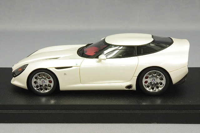 VISION 1/43 Alfa Romeo TZ3 Stradale 2011 White Pearl