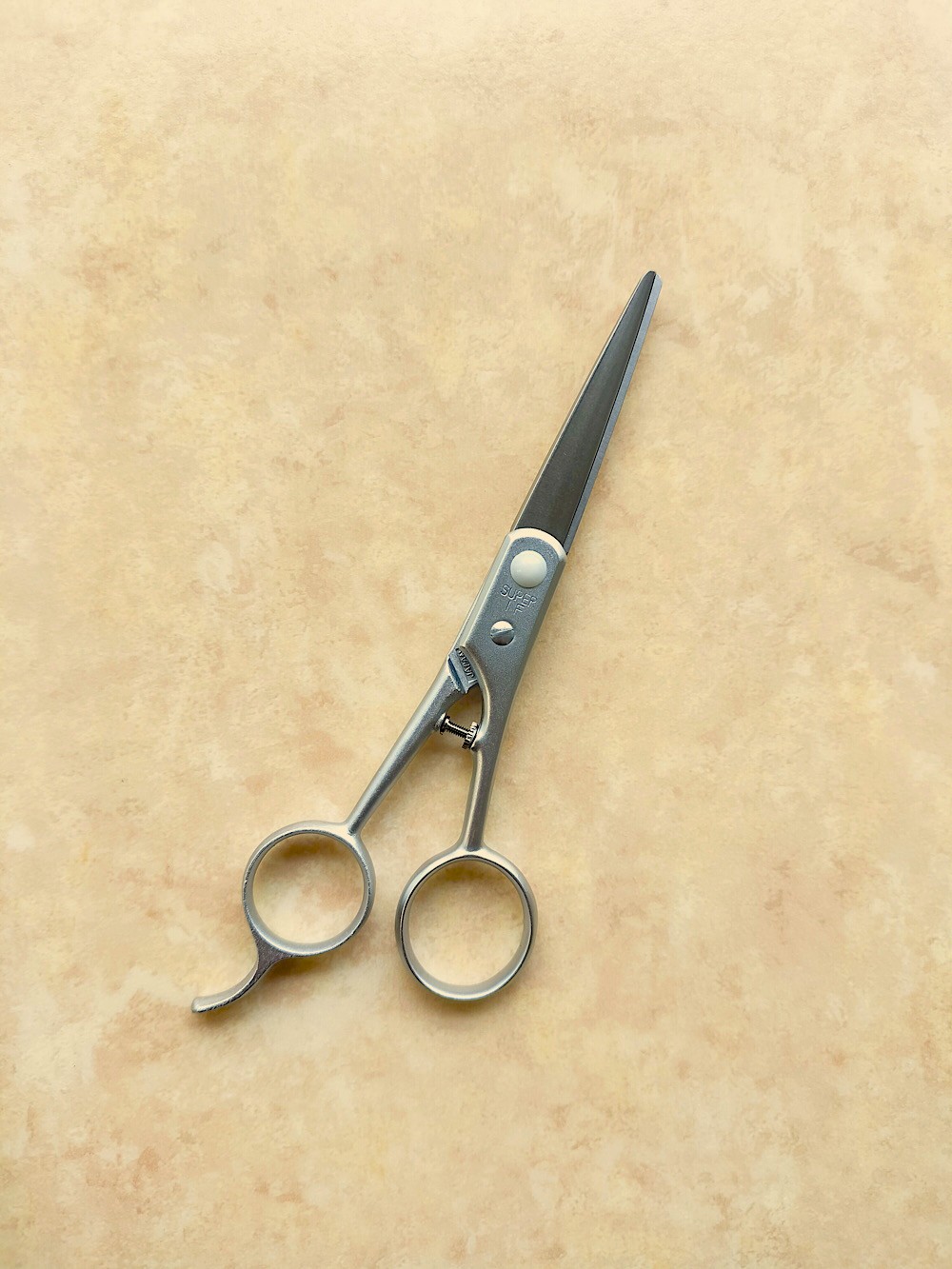 アウトレット　白鳥　SUPER1F